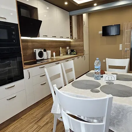 Black Sea View - Luxory By The Sea 아파트 *